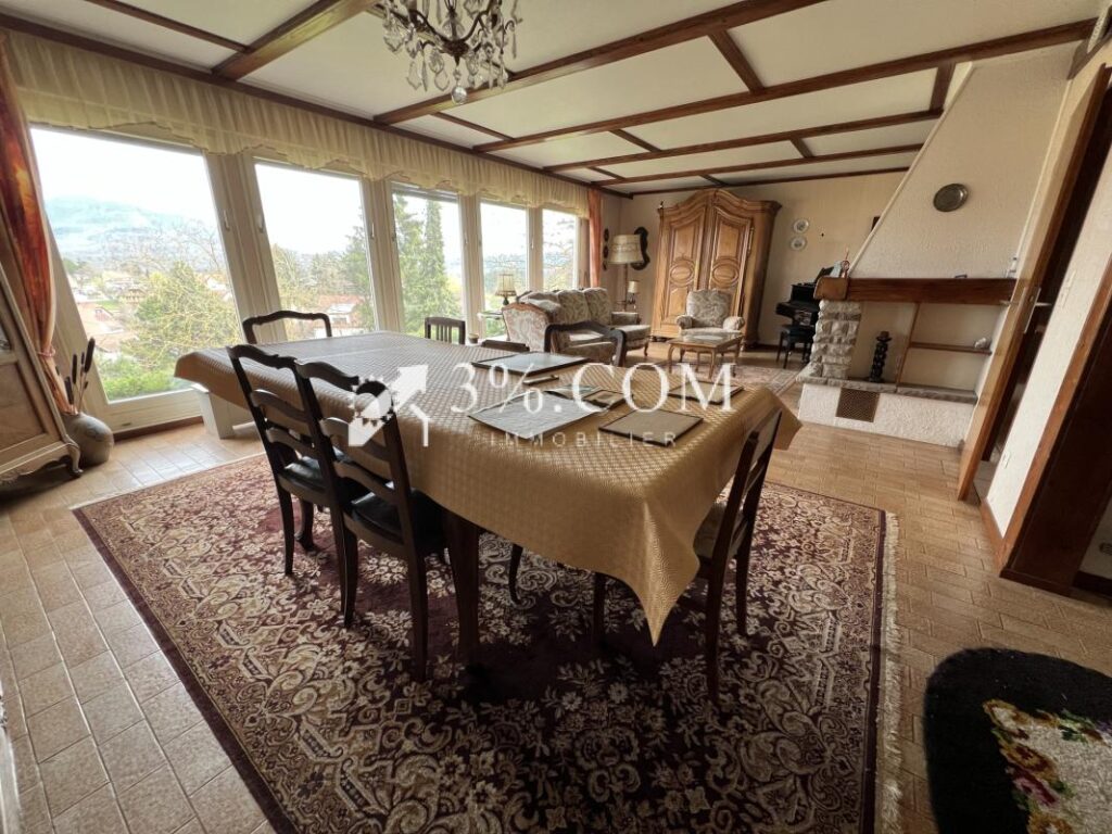 Grande maison d’habitation de 6 pièces – 6 pièces – 4 chambres – 175 m²