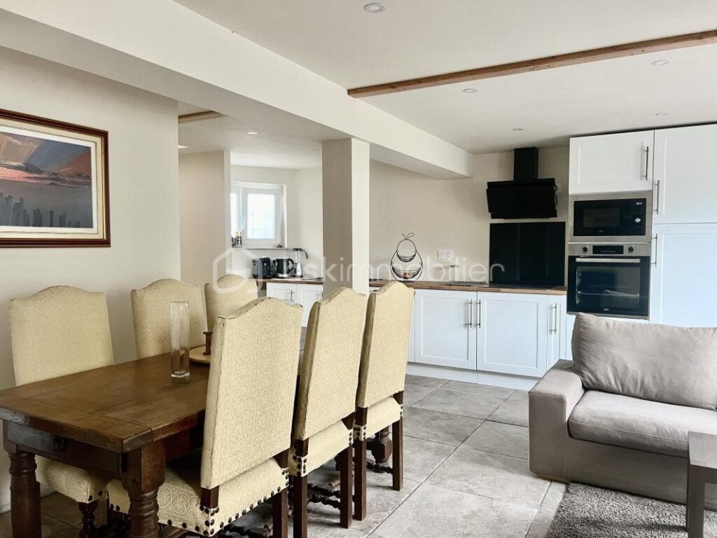 Charmante maison proche mer avec vue sur la verdure, sans jardin, avec courette – 4 pièces – 3 chambres – 86 m²