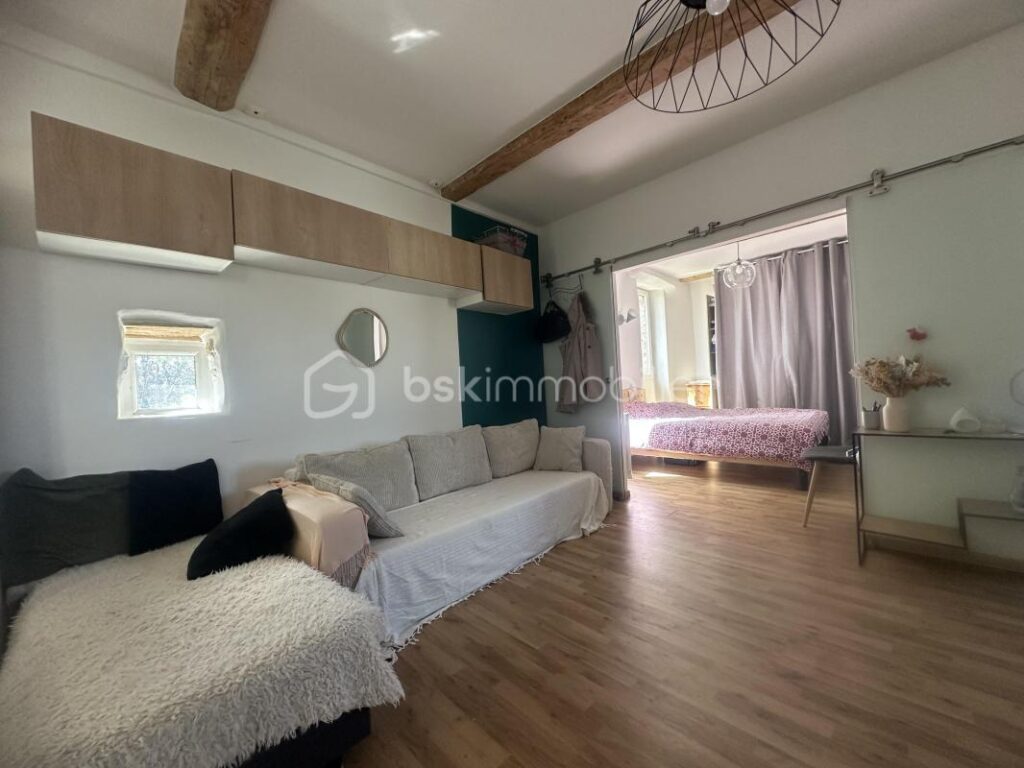 Appartement duplex cosy 52 M2 en campagne à Saint-Christol-Lès-Alès – 2 pièces – 1 chambre – 53 m²