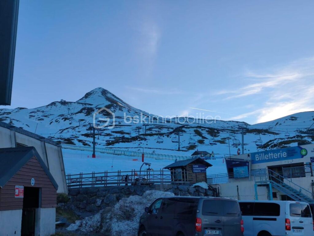 Studio entièrement meublé au pied des pistes – 1 pièce – 1 chambre – 27 m²