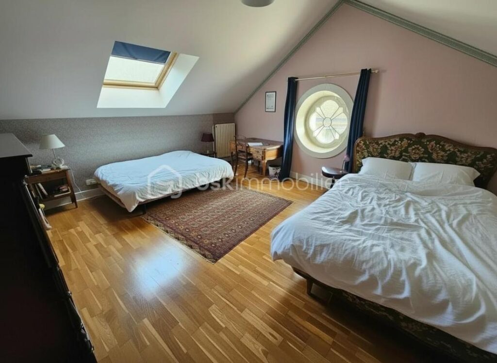 Propriété de caractère avec vue Loire – Bien d’exception – 9 pièces – 6 chambres – 270 m²