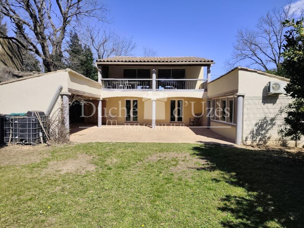 Villa – 5 pièces – 4 chambres – 156 m²
