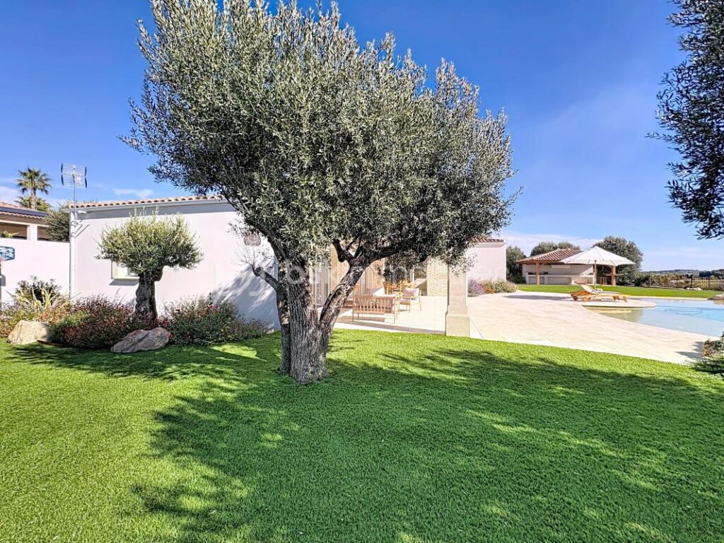 Propriété d’exception avec vue panoramique – 5 pièces – 3 chambres – 173 m²