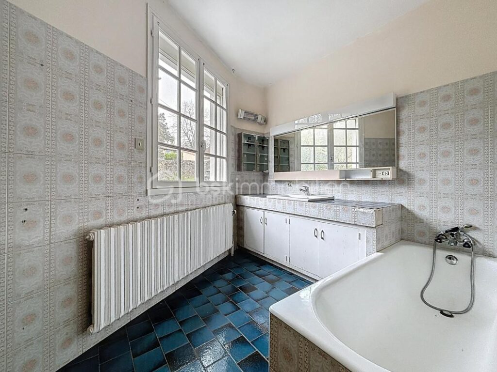 Maison à BRESSUIRE – 5 pièces – 3 chambres – 126 m²