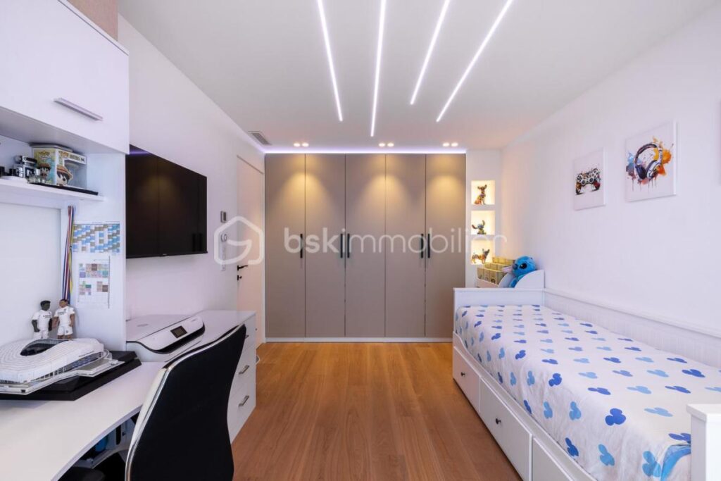 Appartement de Prestige – 3 Pièces d’Exception – Vue Mer Panoramique – Le Cannet / Cannes – 3 pièces – 2 chambres – 83 m²