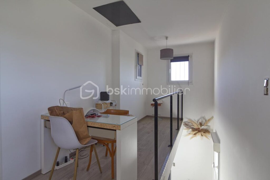 Villa F4 139 m² avec piscine – 4 pièces – 3 chambres – 139 m²