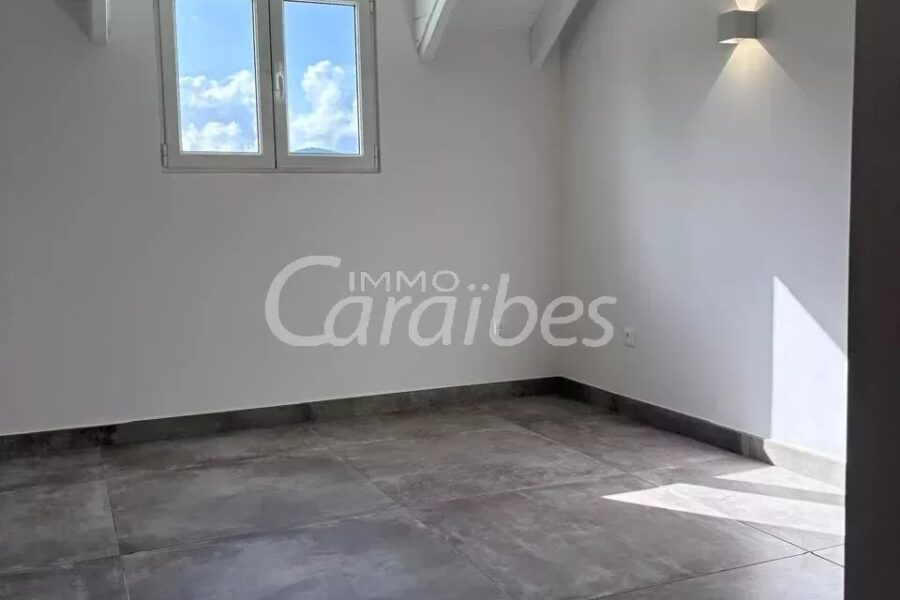 Maison à vendre à Baie-orientale