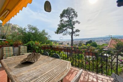 Maison – 5 pièces – 4 chambres – 199 m²