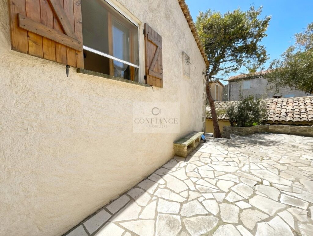 Maison – 5 pièces – 4 chambres – 80 m²