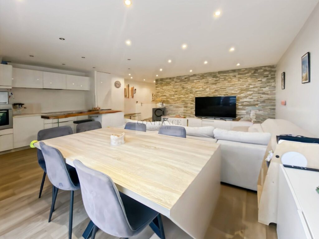 Appartement – 3 pièces – 2 chambres – 75 m²