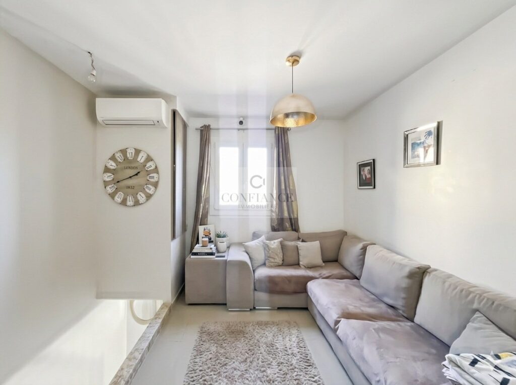 Maison individuelle – 7 pièces – 5 chambres – 185 m²