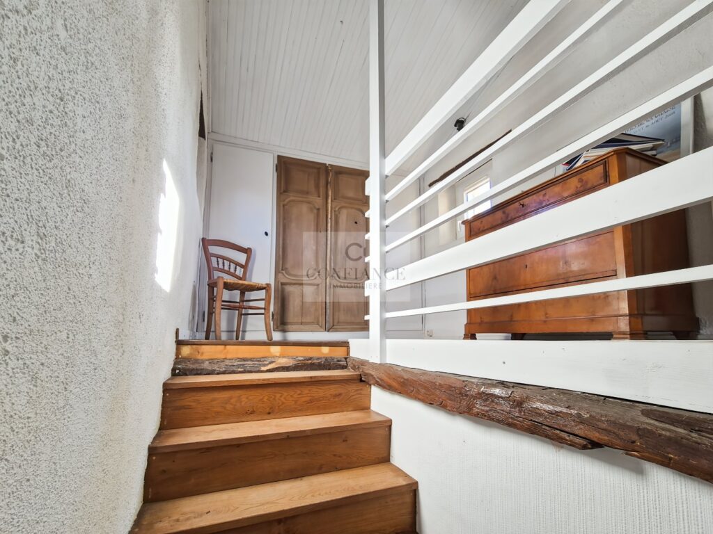 Appartement – 5 pièces – 3 chambres – 143 m²