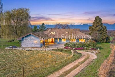 Loisin villa d’architecte – 9 pièces – 6 chambres – 350 m²