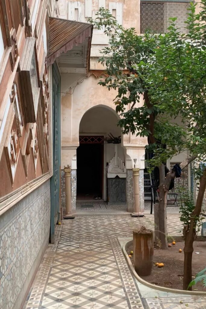 Riad d’exception à rénover – Bab Taghzout | 400 m² | 850 000 € – NR pièces – NR chambres – 400 m²
