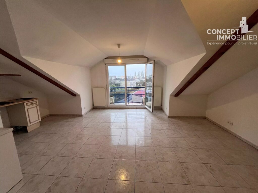 Appartement Florange 1 pièce(s) 33 m2 avec balcon et garage – 1 pièce – NR chambres – 33 m²