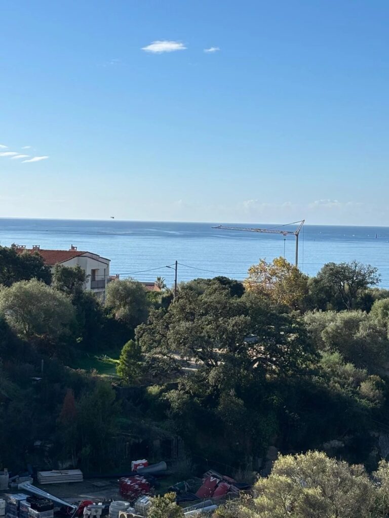 Appartement Moderne avec Vue Mer à Ajaccio – 4 pièces – NR chambres – 110 m²