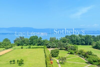 Elégante Villa Contemporaine vue lac – 5 pièces – 3 chambres – 150 m²