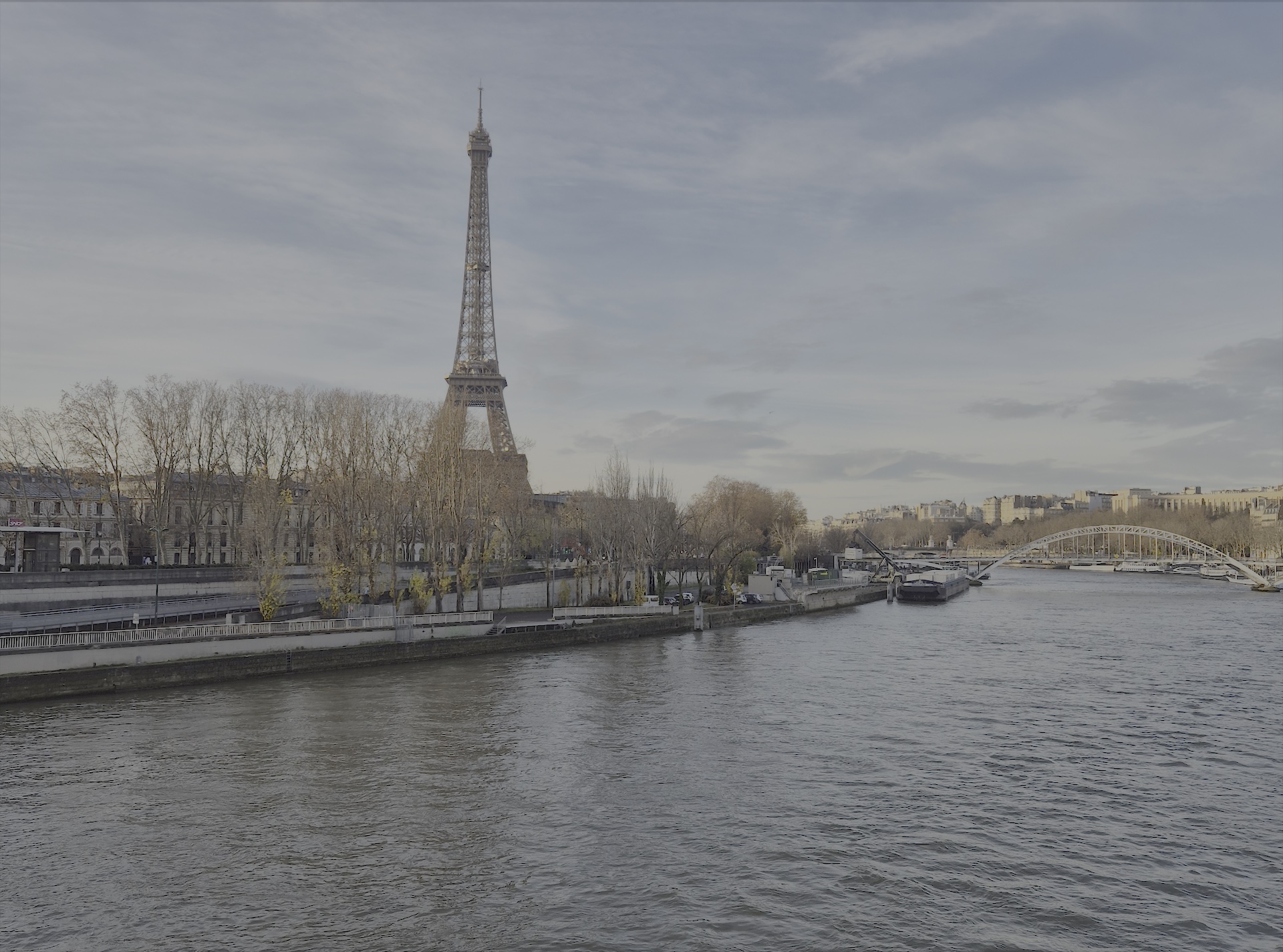 vue Tour Eiffel paris seine