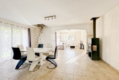 Maison individuelle – 5 pièces – 4 chambres – 140 m²