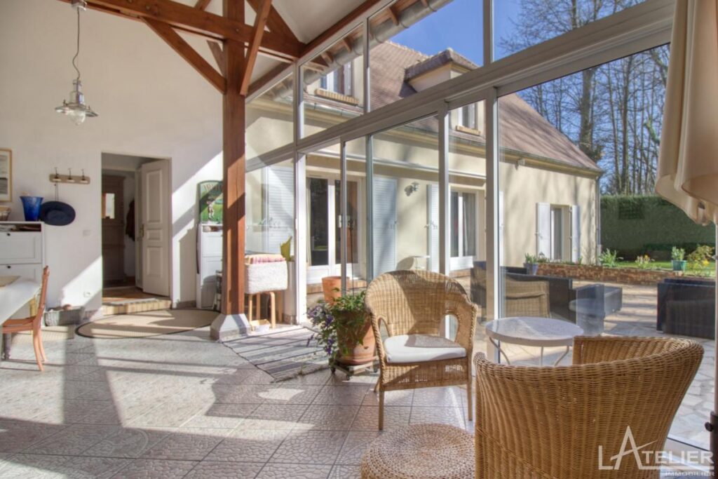 Maison familiale en lisière de forêt – 200m² de calme absolu – 7 pièces – 4 chambres – 211 m²