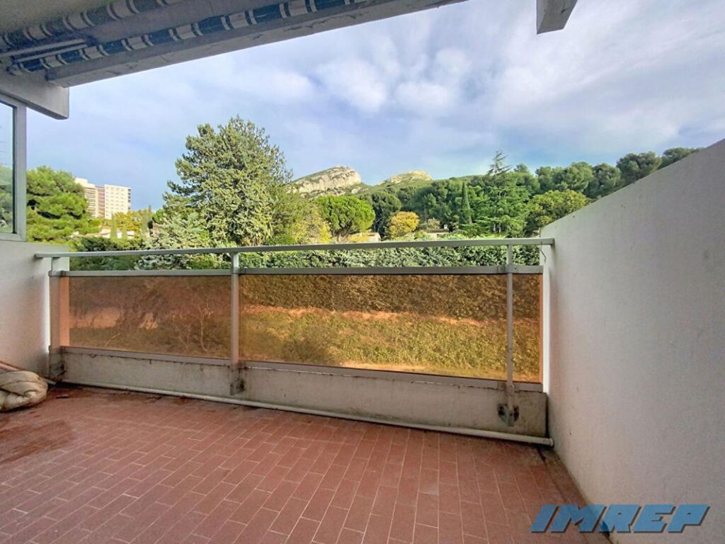 13010 saint tronc type 4 82 m2 balcon cave parking – 4 pièces – 3 chambres – 82 m²