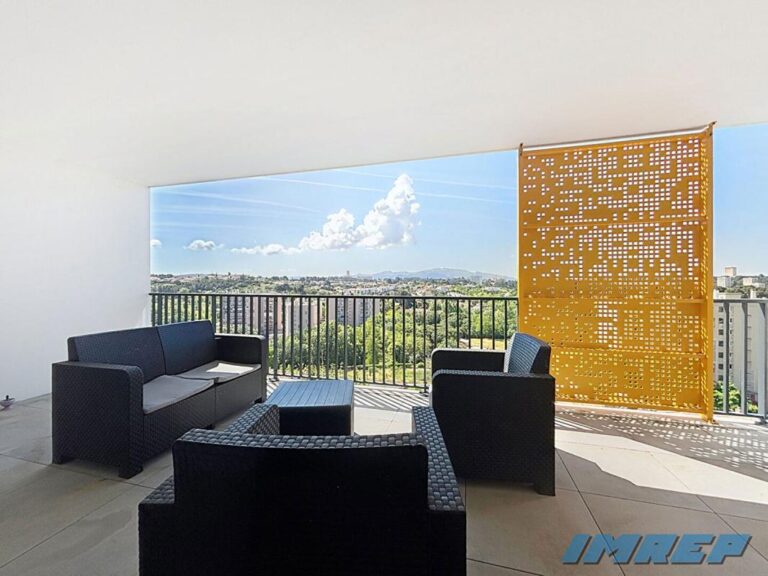 LA CROIX ROUGE TYPE 4 AVEC TERRASSE – 4 pièces – 3 chambres – 83 m²