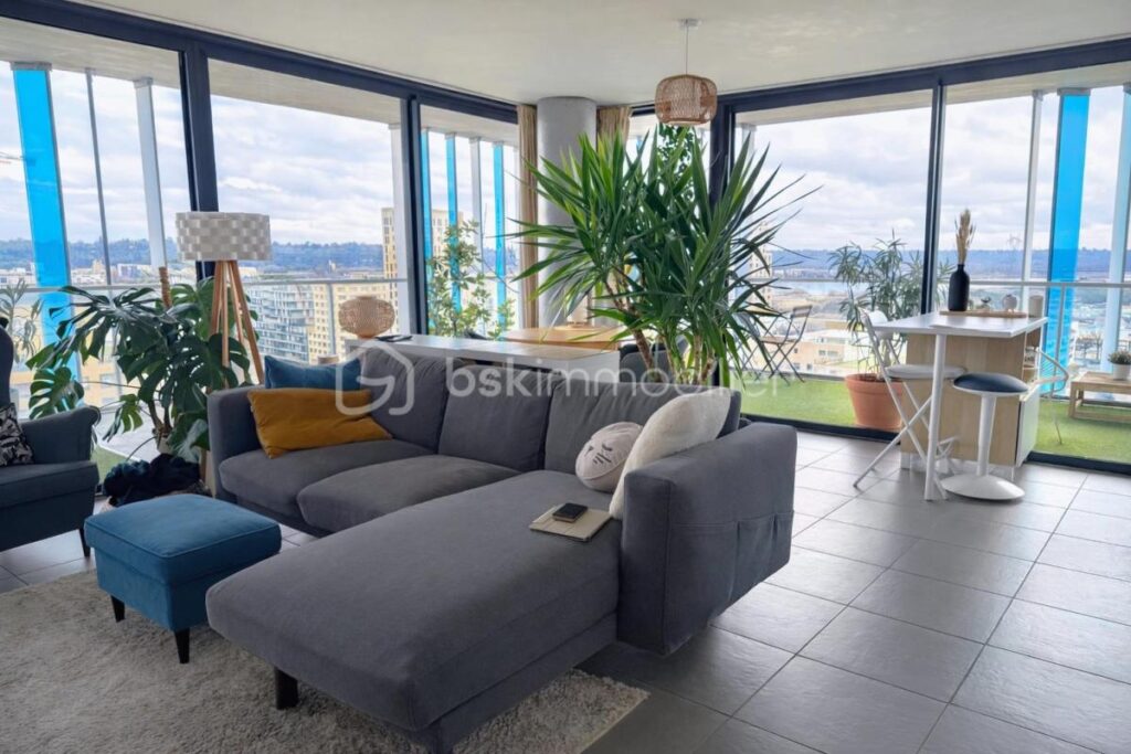 T3 de 68 m² avec TERRASSE de 45 m² et vue exceptionnelle – Bordeaux Euratlantique – 3 pièces – 2 chambres – 68 m²