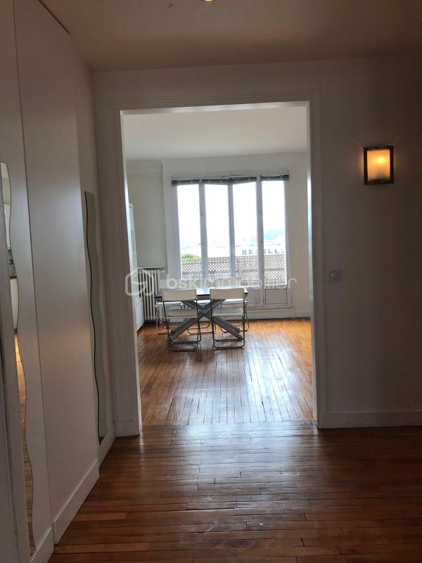 F3 étage élevé avec balcon plein sud&vue dégagée, secteur recherché avec futur grand Paris – 3 pièces – 2 chambres – 63 m²