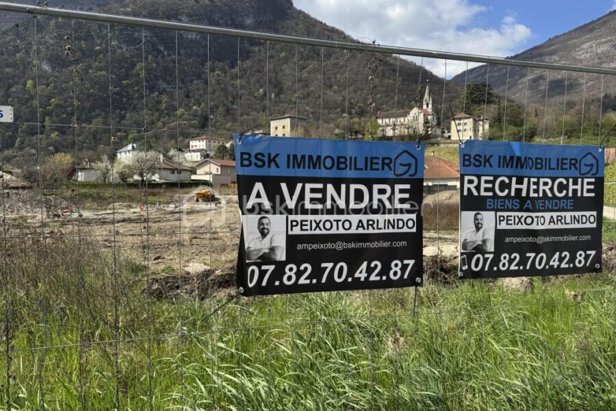 Terrain à vendre à Veurey voroize