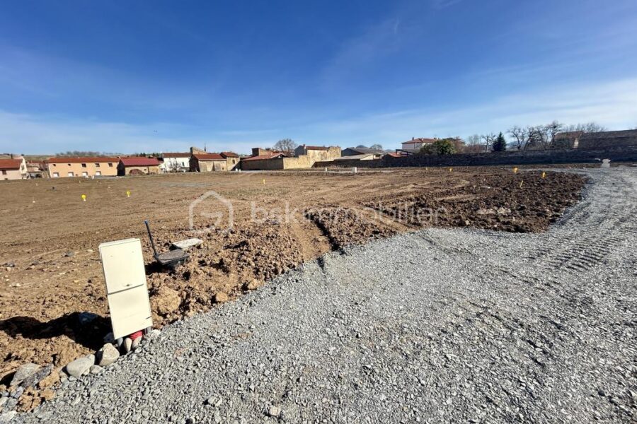 Terrain à vendre à Issoire