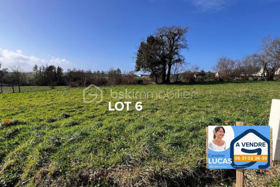 Terrain à vendre à Plomodiern