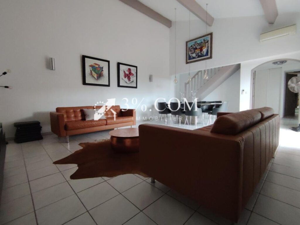 superbe duplex dans une résidence avec piscine – 4 pièces – 3 chambres – 100 m²