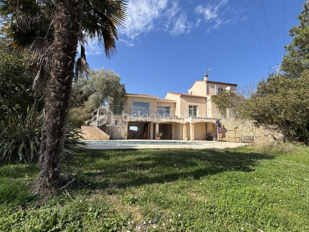 MAISON D’ARCHITECTE SUR RABASTENS – 8 pièces – 5 chambres – 219 m²