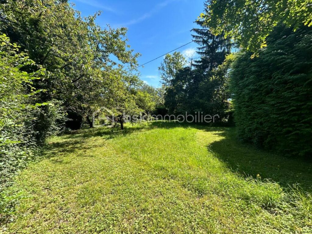 Terrain à bâtir de 802m² avec garage existant aux Lombards – Brié-et-Angonnes – NR pièces – NR chambres – 802 m²