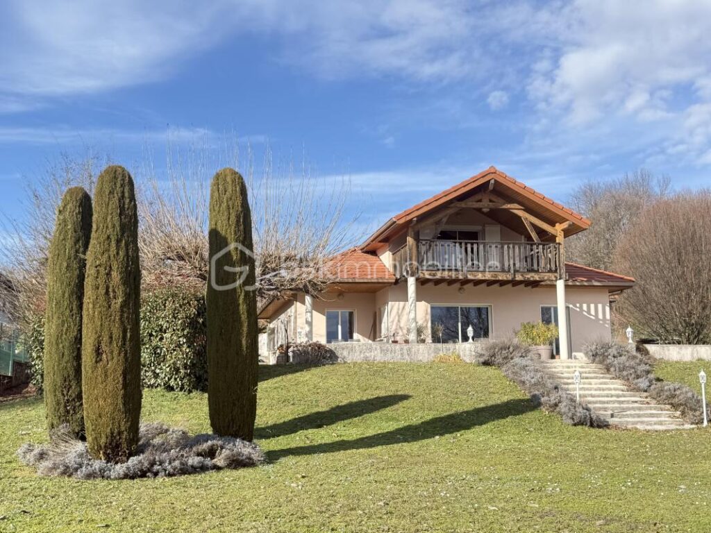 VILLA DE CARACTÈRE 152 M² — GARAGE 79 M² — TERRAIN 3 150 M² — SAINT-CASSIEN, 5 MIN VOIRON / A48 – 5 pièces – 4 chambres – 152 m²