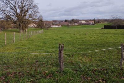 Terrain à vendre à La villeneuve bellenoye et la maize