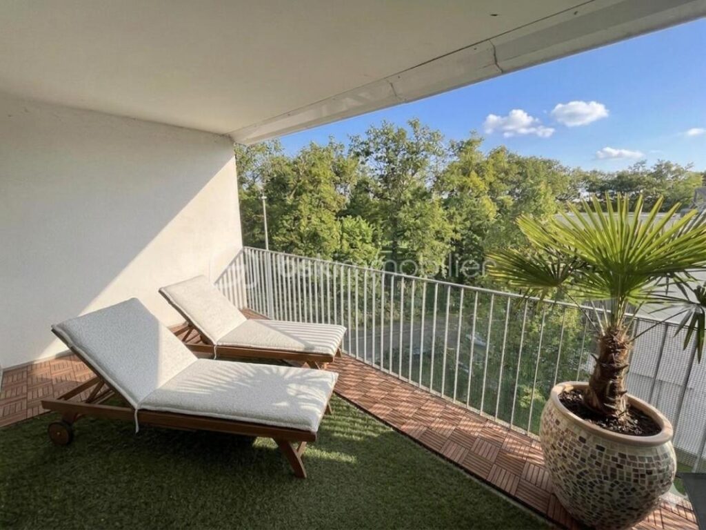 T2 avec grande terrasse et vue dégagée sur bois – 2 pièces – 1 chambre – 46 m²