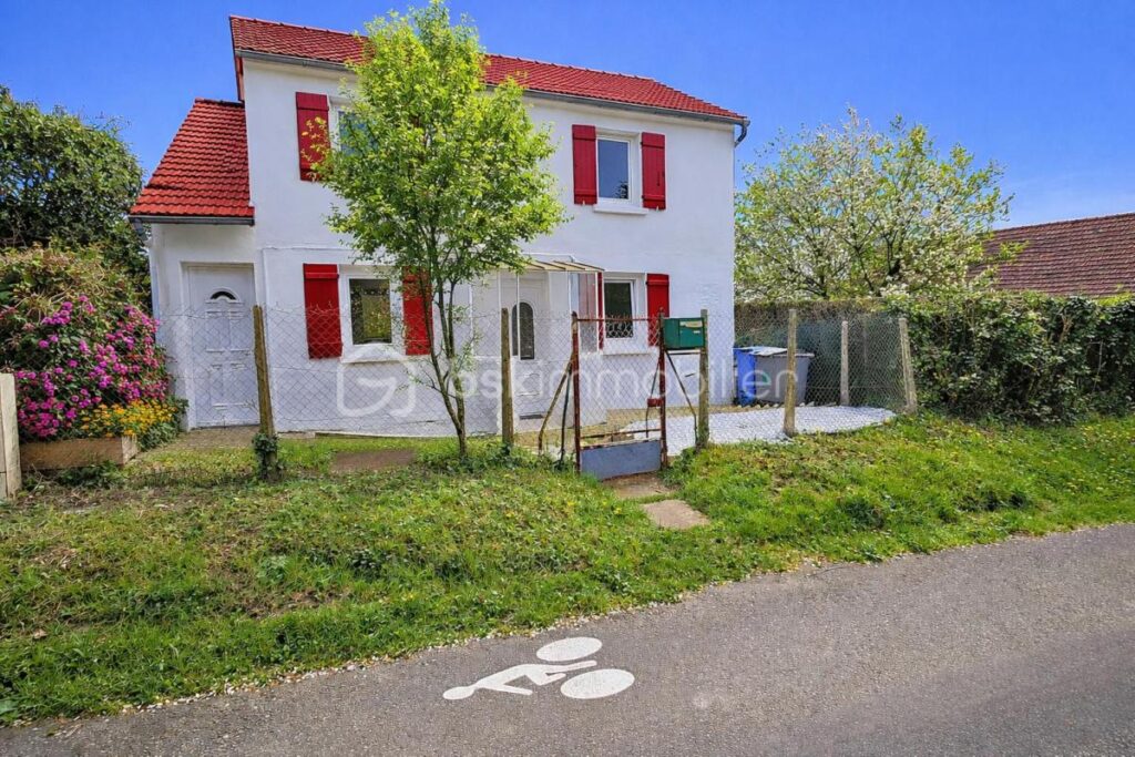 ENTRE ÉPERNON ET MAINTENON – MAISON RÉNOVÉE – ENVIRONNEMENT EXCEPTIONNEL AU CALME ABSOLU – 3 pièces – 2 chambres – 62 m²