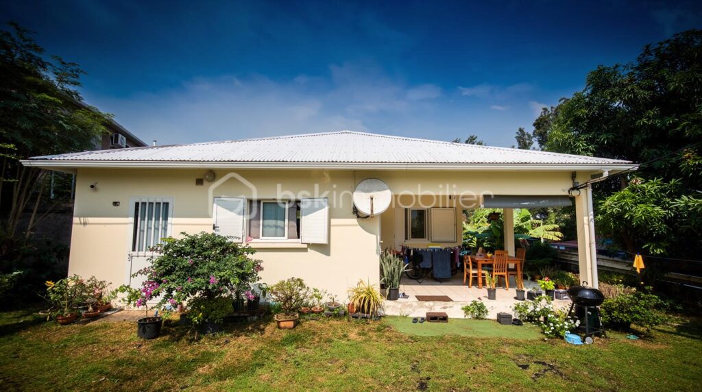 Vente Maison F4 de 81 m² sur Saint-Joseph – 4 pièces – 3 chambres – 81 m²