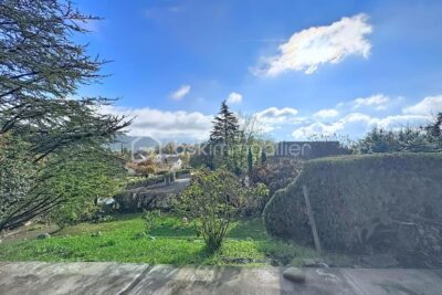 🏡 Maison familiale 7 pièces – 152 m² habitables – CLAIX – 6 pièces – 5 chambres – 152 m²