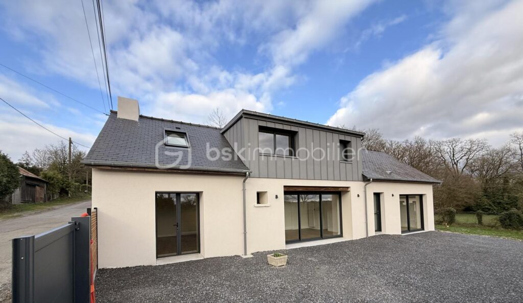 Maison de 104m2 entièrement rénovée – 4 pièces – 3 chambres – 104 m²