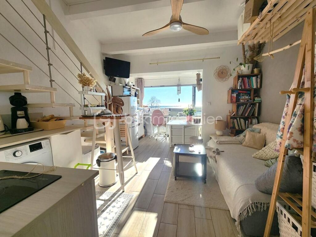 Superbe appartement avec vue mer et piscine – 2 pièces – 1 chambre – 27 m²