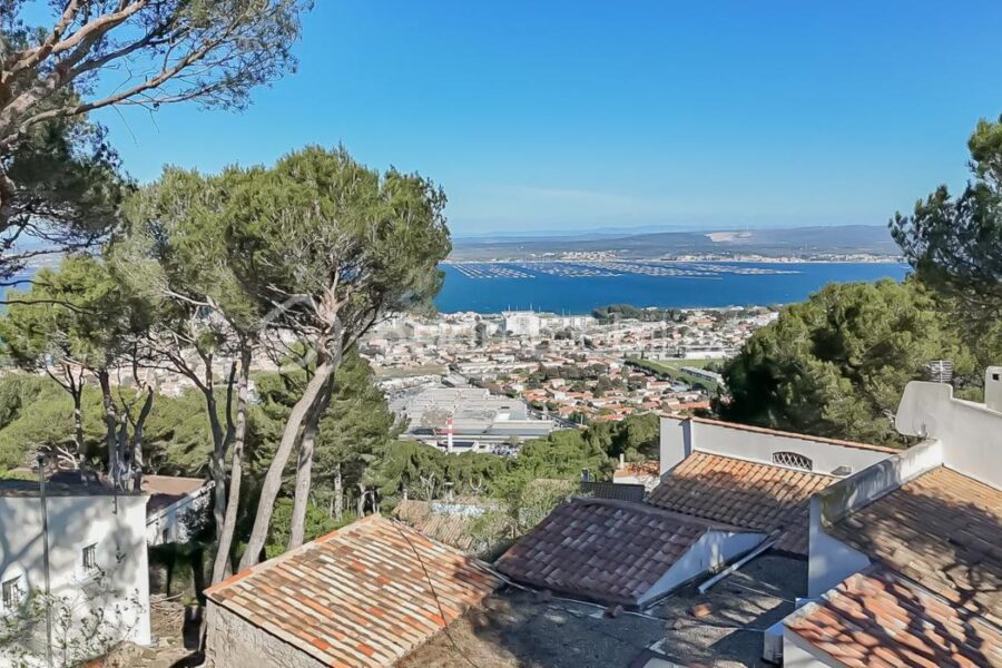 Terrain à vendre à Sete