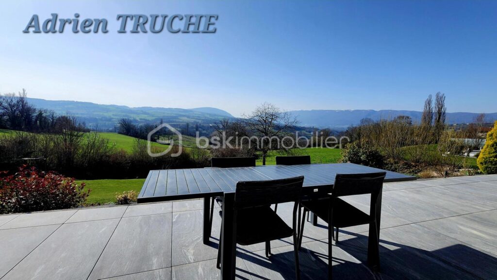 Magnifique cadre panoramique à découvrir – 5 pièces – 3 chambres – 125 m²