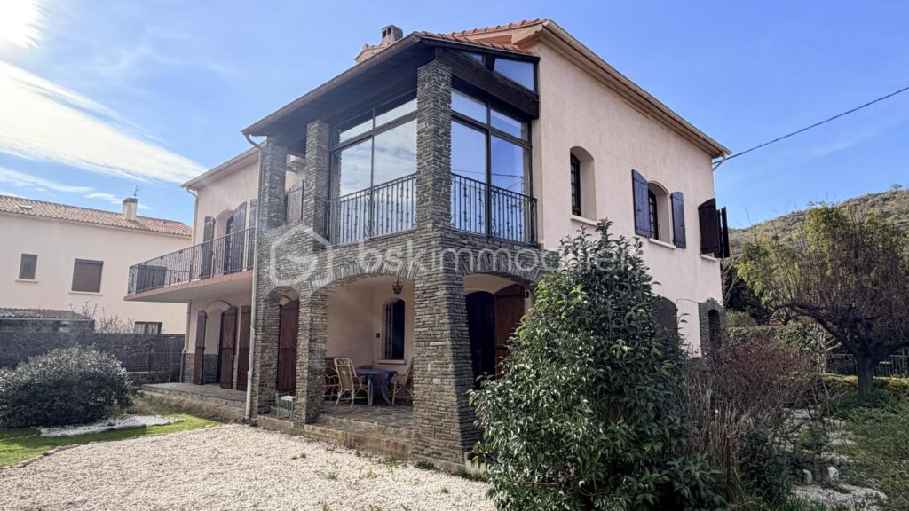 Maison 4 faces – 8 pièces – 5 chambres – 188 m²