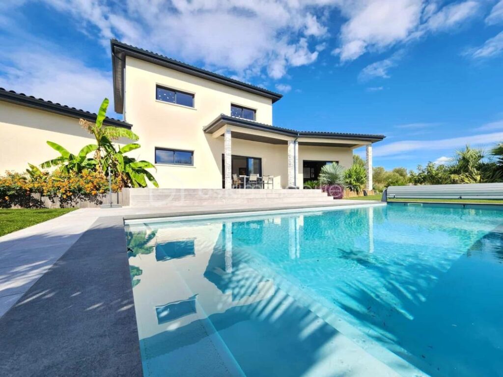 Splendide villa avec vue dominante – 5 pièces – 4 chambres – 171 m²