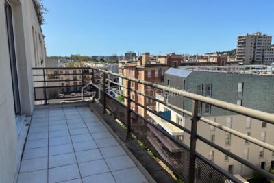 Superbe T2 avec terrasse quartier SAINT ANNE – 2 pièces – 1 chambre – 47 m²