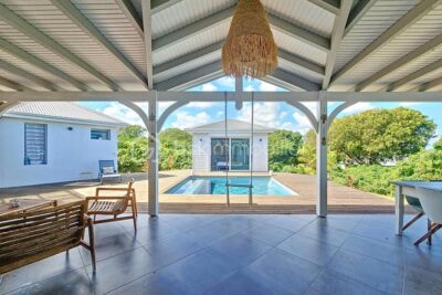 Maison contemporaine avec piscine et résiduel de construction – 4 pièces – 3 chambres – 119 m²