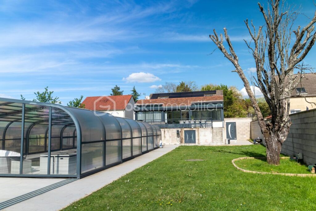 Maison 6 pièces – 4 chambres – Piscine – 6 pièces – 4 chambres – 129 m²