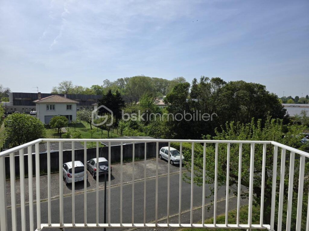 À VENDRE : T3 LUMINEUX & FONCTIONNEL – BRUGES CENTRE – 3 pièces – 2 chambres – 63 m²